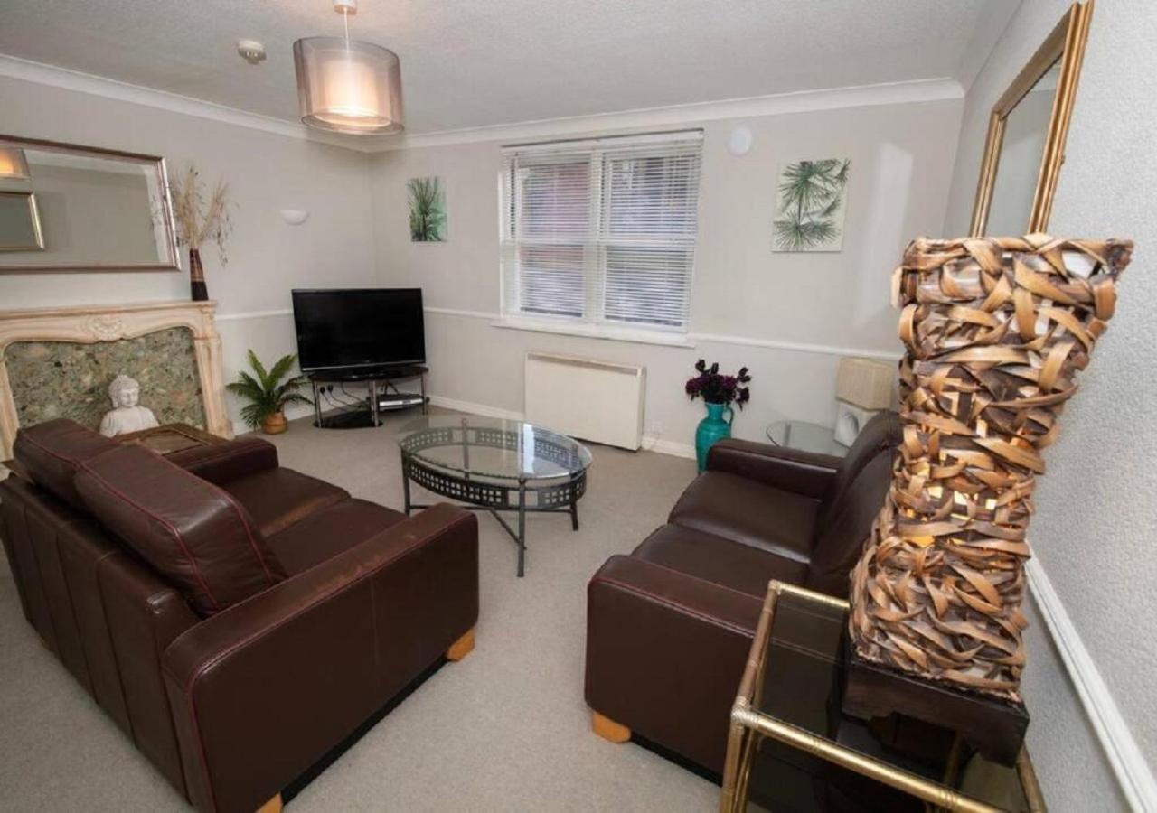 Cormorant - Beautiful 2 Bed Apartment With Sea Views Old Town スカーバラ エクステリア 写真